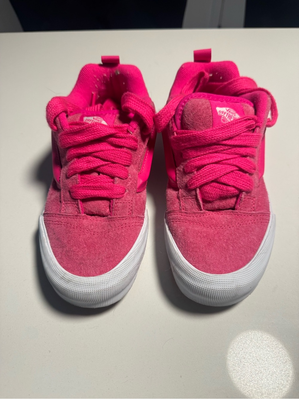 Vans Kids Low-Top Sneakers in Bright Pink and White